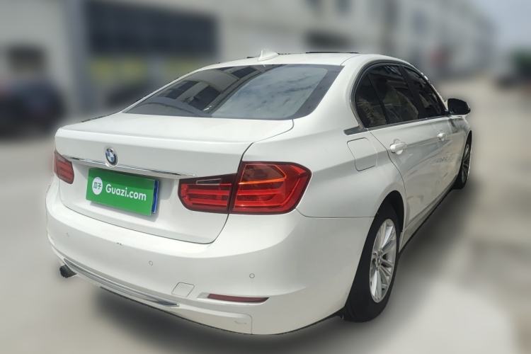 Used BMW 3 Series 2015 316Li Fashion Model Rear Right 45 Deg