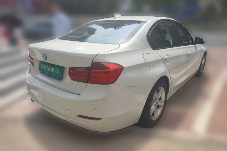 Used BMW 3 Series 2015 320i Luxury Line Stylish Edition Rear Right 45 Deg