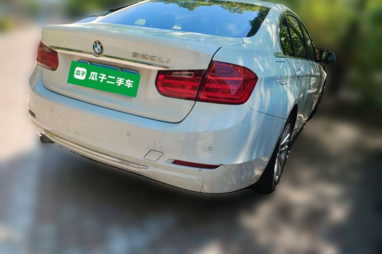 Used BMW 3 Series 2015 316Li Fashion Model Rear Right 45 Deg