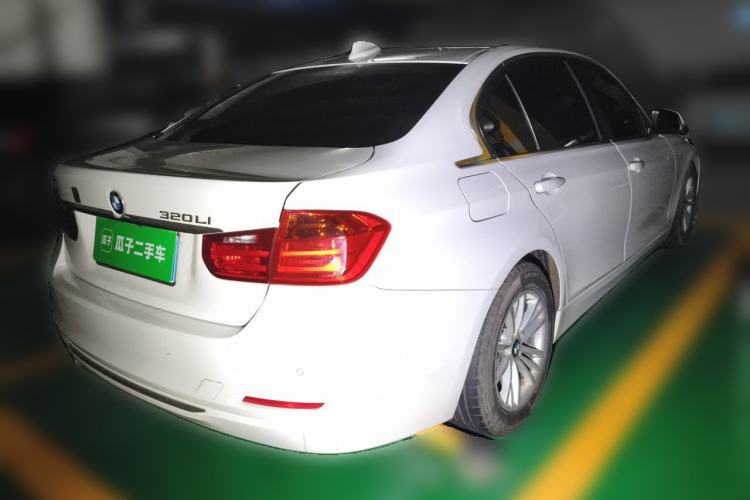 Used BMW 3 Series 2015 320Li Luxury Edition Fashion Model Rear Right 45 Deg