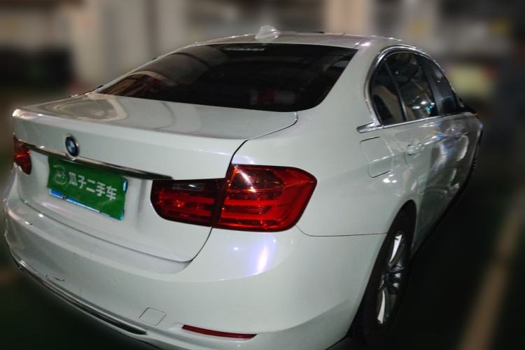 Used BMW 3 Series 2015 320Li Luxury Edition Fashion Model Rear Right 45 Deg
