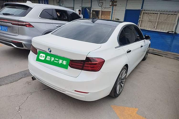 Used BMW 3 Series 2015 320Li Fashion Model Rear Right 45 Deg