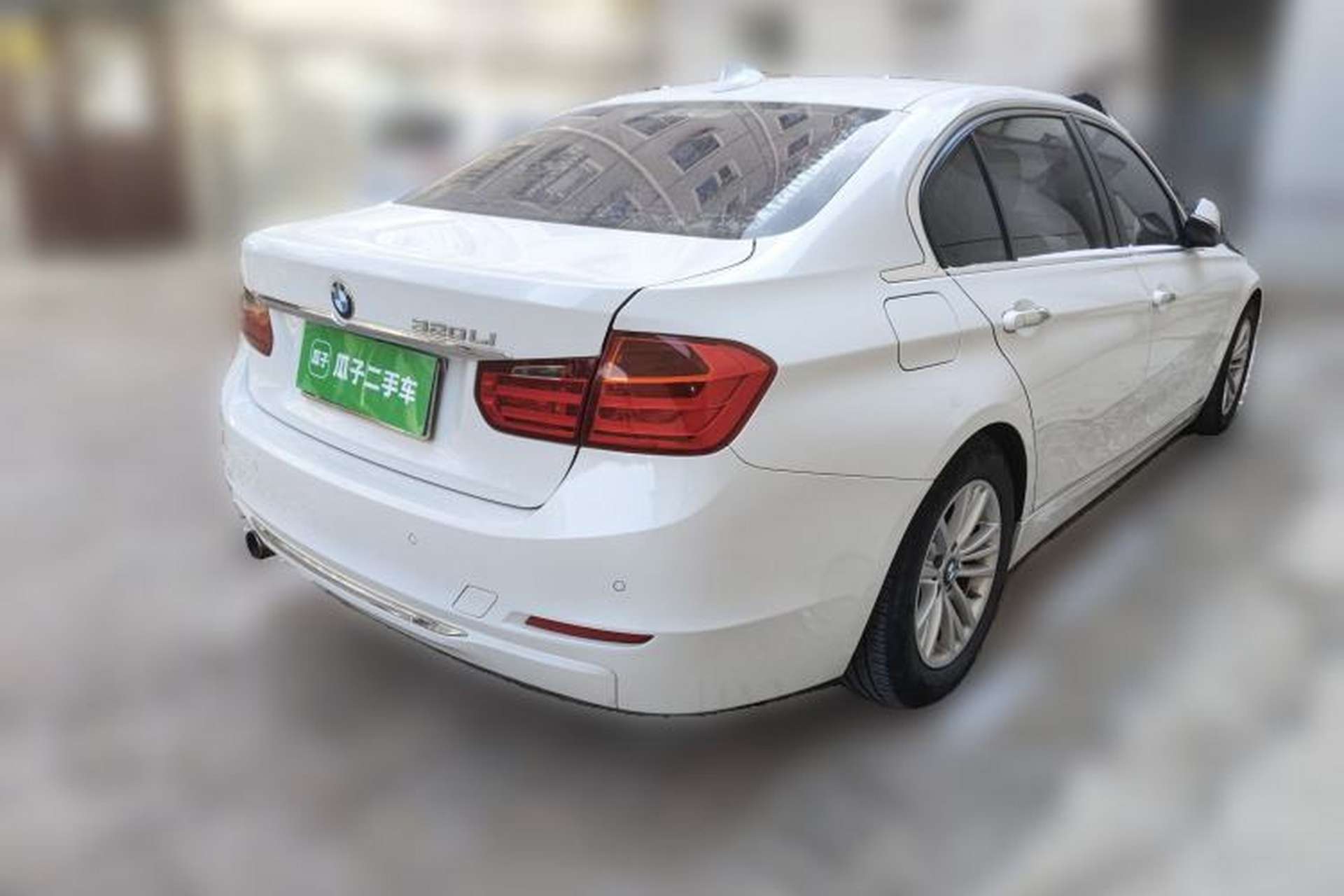 Used BMW 3 Series 2015 320Li Luxury Edition Fashion Model Rear Right 45 Deg