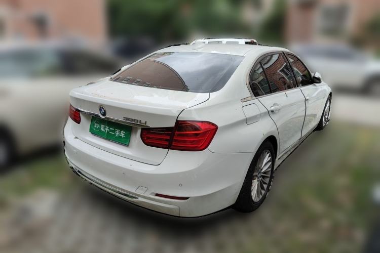 Used BMW 3 Series 2015 320Li Luxury Design Package Rear Right 45 Deg