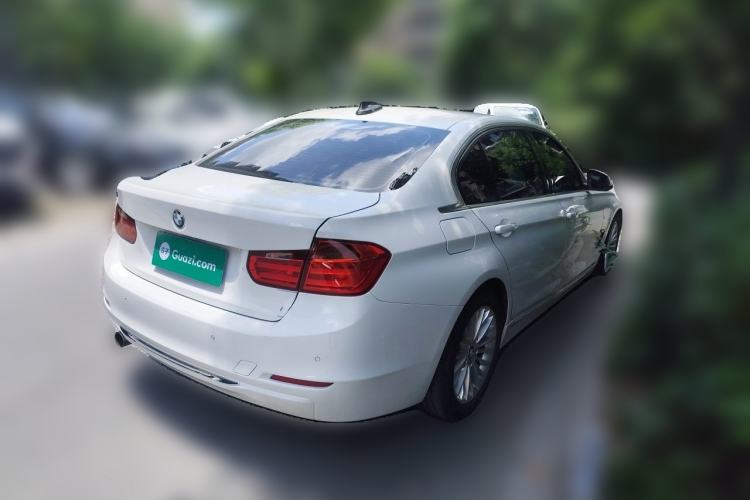 Used BMW 3 Series 2015 320Li Luxury Design Package Rear Right 45 Deg