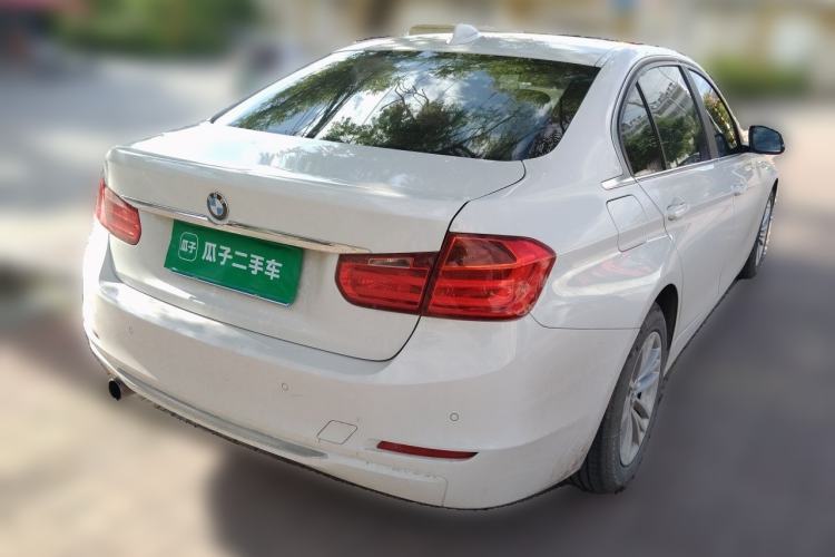 Used BMW 3 Series 2015 316Li Fashion Model Rear Right 45 Deg