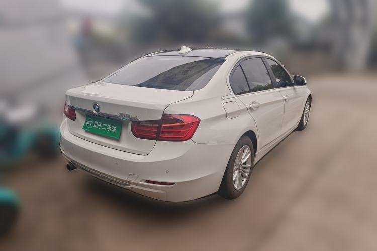 Used BMW 3 Series 2015 316Li Fashion Model Rear Right 45 Deg