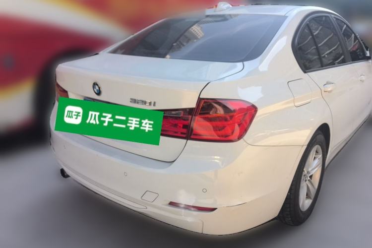 Used BMW 3 Series 2015 320i Active Edition Rear Right 45 Deg
