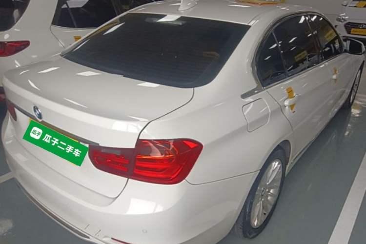 Used BMW 3 Series 2015 320Li Luxury Design Package Premium Edition Rear Right 45 Deg