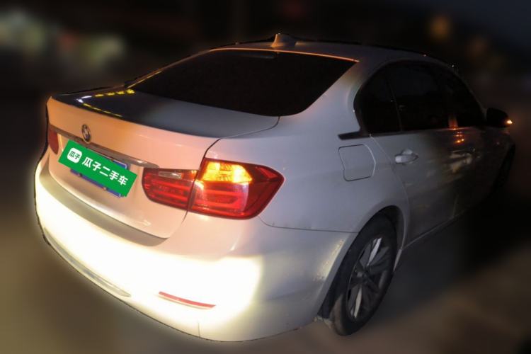 Used BMW 3 Series 2015 316Li Fashion Model Rear Right 45 Deg