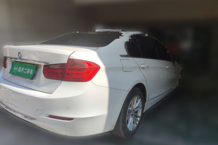Used BMW 3 Series 2015 316Li Fashion Model Rear Right 45 Deg