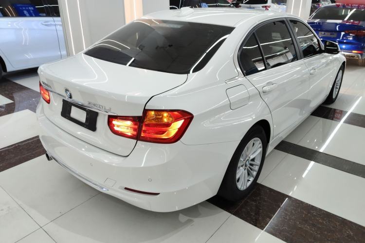 Used BMW 3 Series 2015 320Li Luxury Edition Fashion Model Rear Right 45 Deg