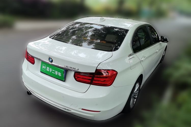 Used BMW 3 Series 2015 320Li Luxury Edition Fashion Model Rear Right 45 Deg