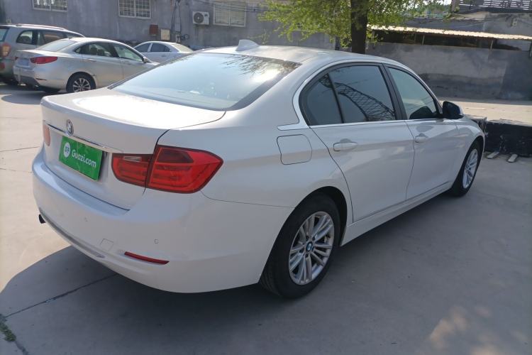 Used BMW 3 Series 2015 316Li Fashion Model Rear Right 45 Deg