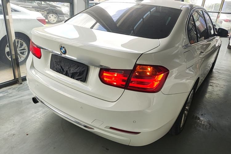 Used BMW 3 Series 2015 320Li Luxury Design Package Premium Edition Rear Right 45 Deg