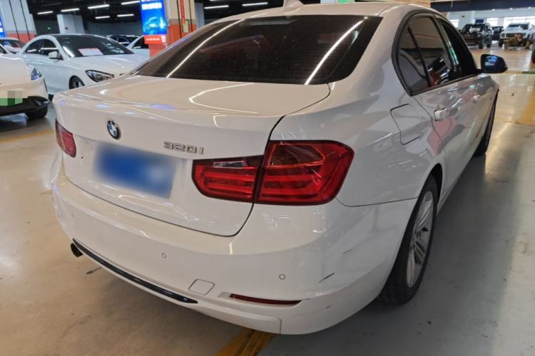 Used BMW 3 Series 2015 320i Sport Design Package Rear Right 45 Deg