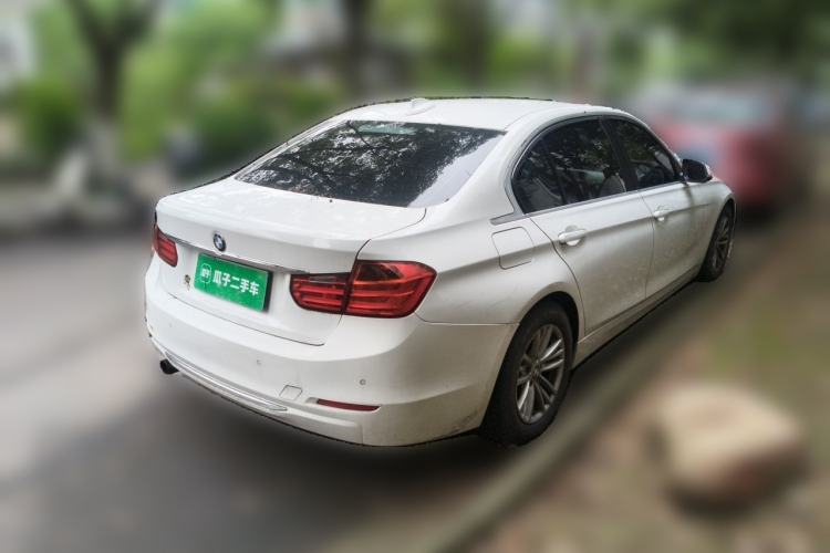 Used BMW 3 Series 2015 320Li Luxury Edition Fashion Model Rear Right 45 Deg