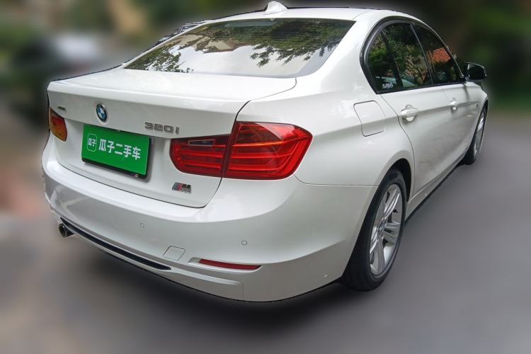 Used BMW 3 Series 2015 320i Luxury Edition Sports Design Package Rear Right 45 Deg