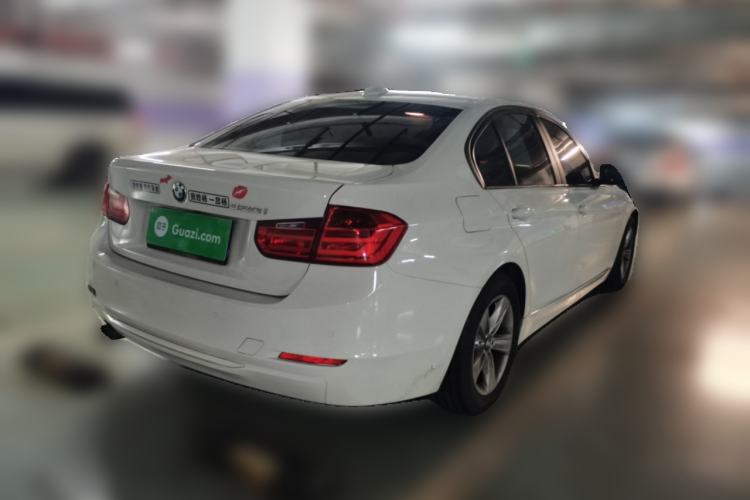 Used BMW 3 Series 2015 320i Luxury Line Stylish Edition Rear Right 45 Deg