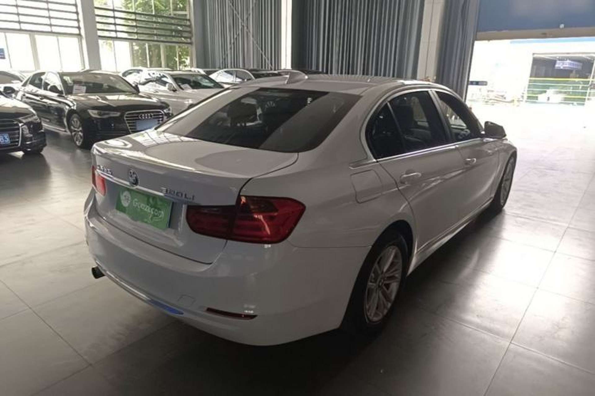 Used BMW 3 Series 2015 320Li Luxury Edition Fashion Model Rear Right 45 Deg