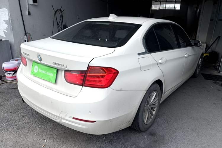 Used BMW 3 Series 2015 320Li Luxury Edition Fashion Model Rear Right 45 Deg