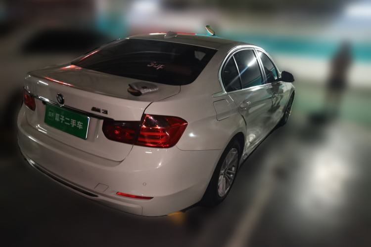 Used BMW 3 Series 2015 316Li Fashion Model Rear Right 45 Deg