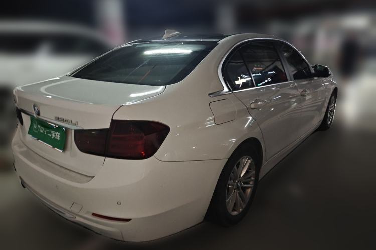 Used BMW 3 Series 2015 320Li Luxury Edition Fashion Model Rear Right 45 Deg