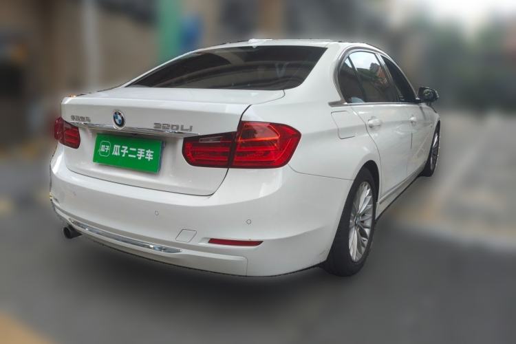 Used BMW 3 Series 2015 320Li Luxury Design Package Premium Edition Rear Right 45 Deg