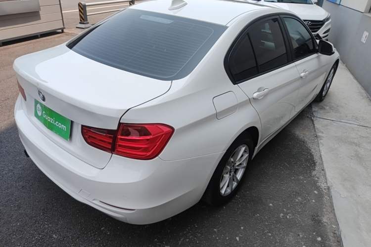 Used BMW 3 Series 2015 316i Active Edition Rear Right 45 Deg