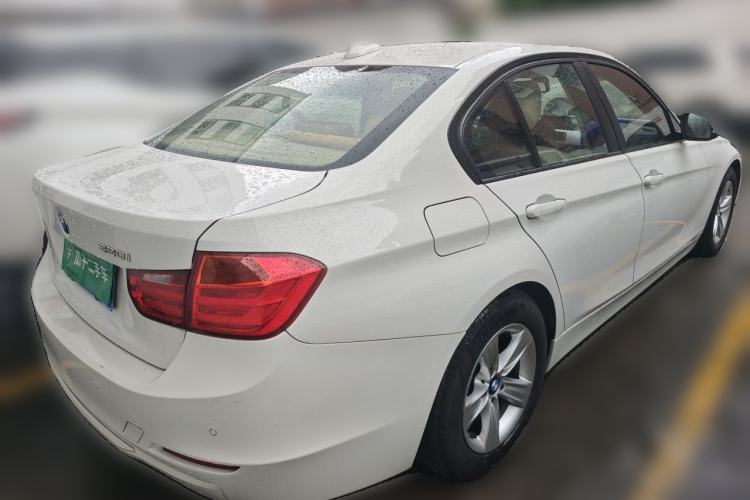 Used BMW 3 Series 2015 320i Fashion Model Rear Right 45 Deg