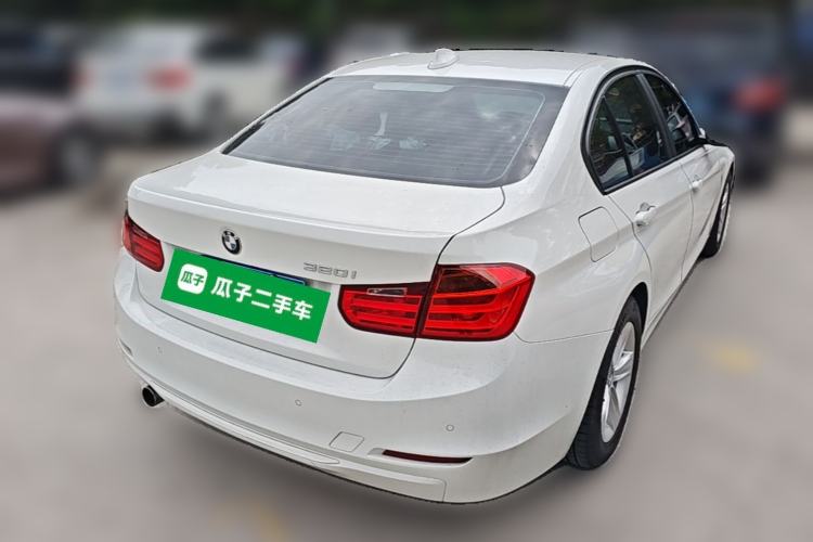 Used BMW 3 Series 2015 320i Fashion Model Rear Right 45 Deg