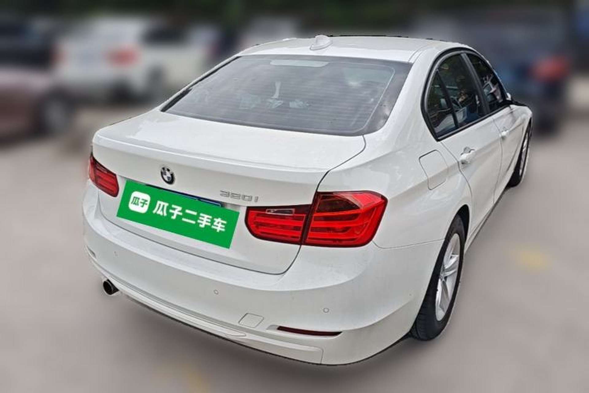 Used BMW 3 Series 2015 320i Fashion Model Rear Right 45 Deg
