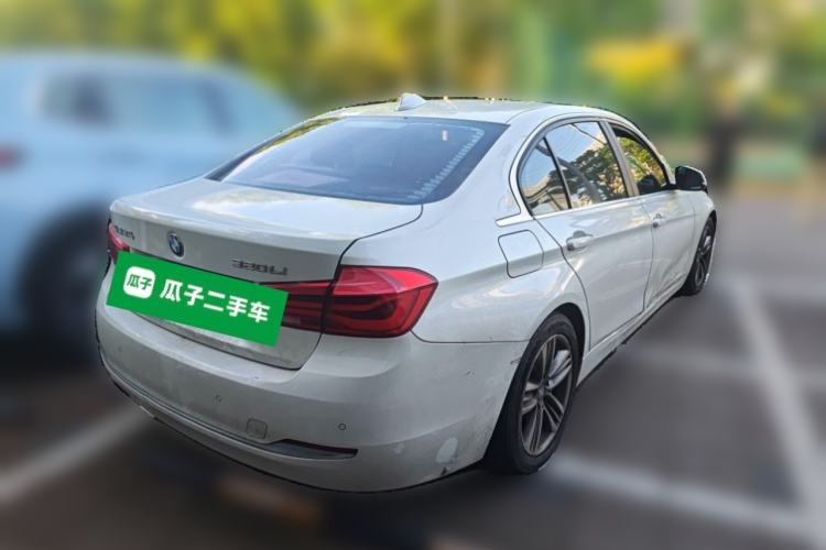 Used BMW 3 Series 2015 320Li Luxury Edition Fashion Model Rear Right 45 Deg