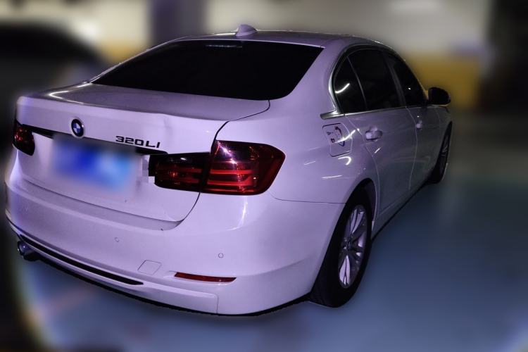 Used BMW 3 Series 2015 320Li Luxury Edition Fashion Model Rear Right 45 Deg