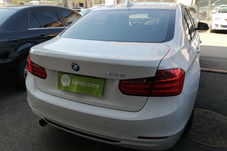 Used BMW 3 Series 2015 320i Sport Design Package Rear