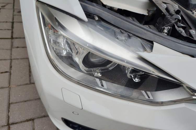 Used BMW 3 Series 2015 328i Sport Design Package Right Front Headlight