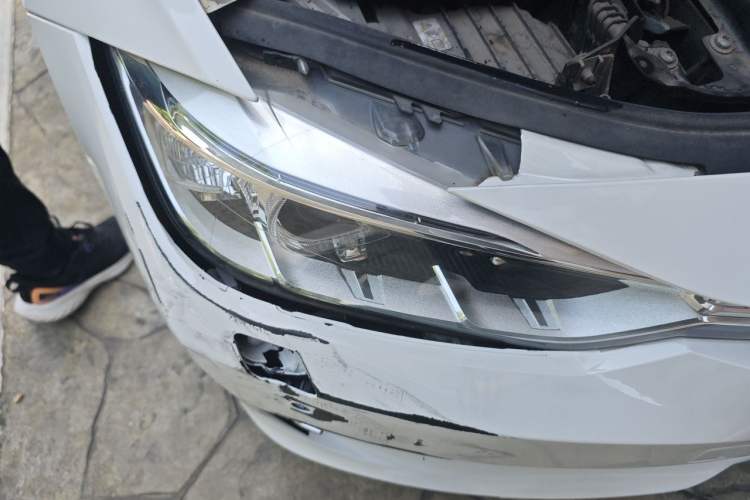 Used BMW 3 Series 2015 316Li Fashion Model Right Front Headlight