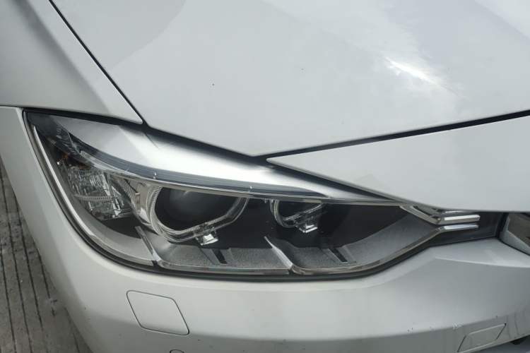 Used BMW 3 Series 2015 316Li Fashion Model Right Front Headlight