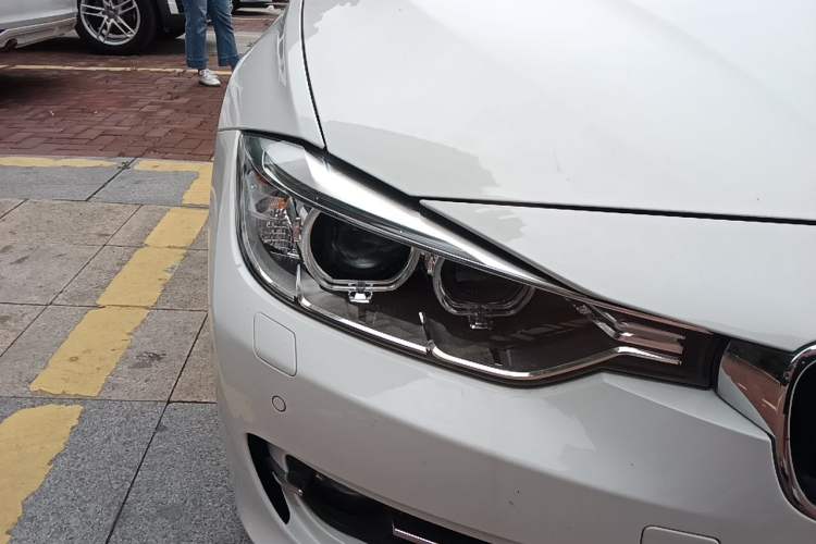 Used BMW 3 Series 2015 316Li Fashion Model Right Front Headlight