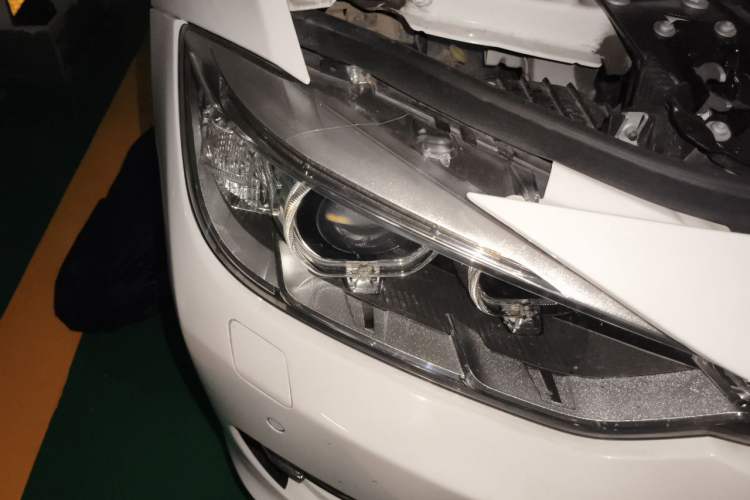Used BMW 3 Series 2015 320Li Luxury Edition Fashion Model Right Front Headlight