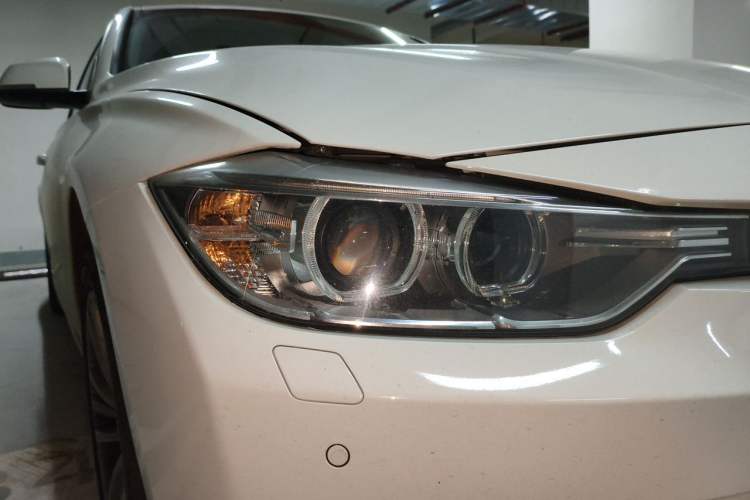 Used BMW 3 Series 2015 316Li Fashion Model Right Front Headlight