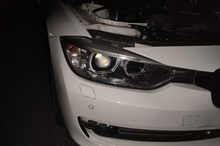 Used BMW 3 Series 2015 328Li Luxury Design Package Right Front Headlight
