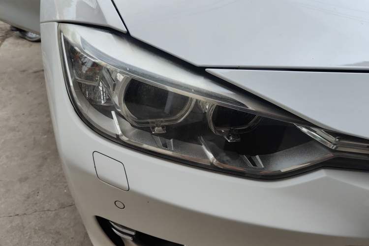 Used BMW 3 Series 2015 320Li Luxury Design Package Premium Edition Right Front Headlight