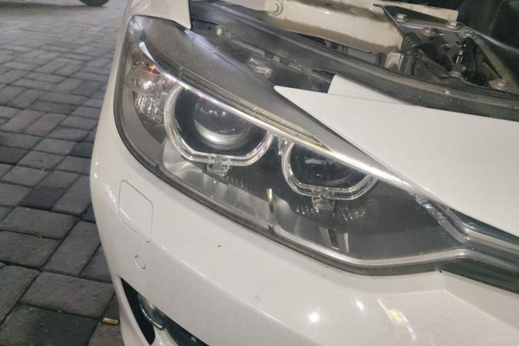 Used BMW 3 Series 2015 320Li Luxury Edition Fashion Model Right Front Headlight
