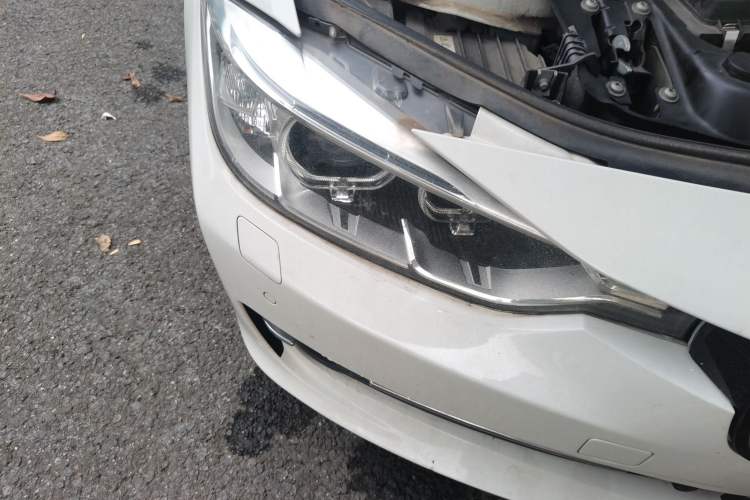 Used BMW 3 Series 2015 320Li Luxury Edition Fashion Model Right Front Headlight