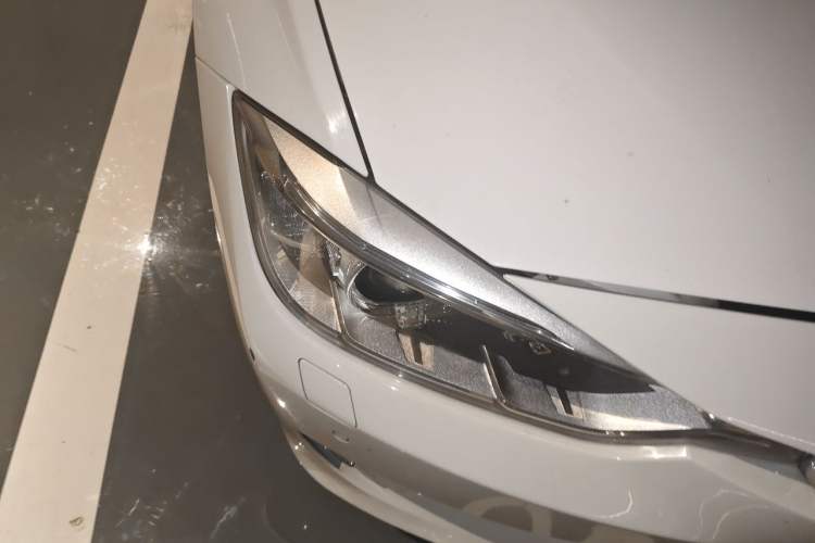 Used BMW 3 Series 2015 320Li Luxury Edition Fashion Model Right Front Headlight