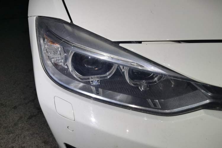 Used BMW 3 Series 2015 320i Fashion Model Right Front Headlight