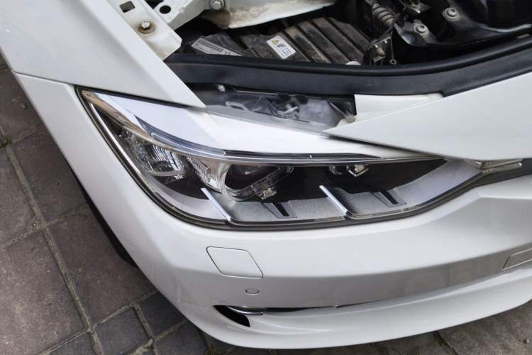 Used BMW 3 Series 2015 320Li Luxury Design Package Right Front Headlight