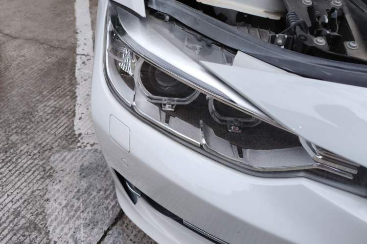 Used BMW 3 Series 2015 320Li Luxury Edition Fashion Model Right Front Headlight