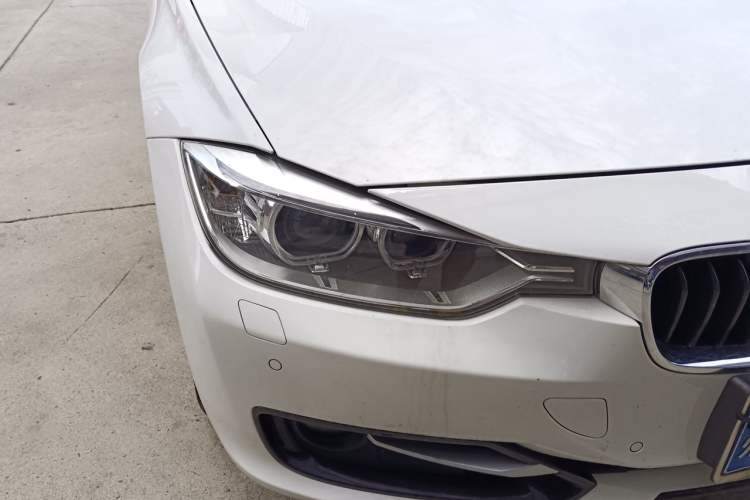 Used BMW 3 Series 2015 320i Luxury Edition Sports Design Package Right Front Headlight